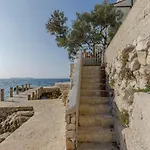 Slobodan By The Sea Tribalj