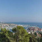 Slobodan By The Sea * Tribalj