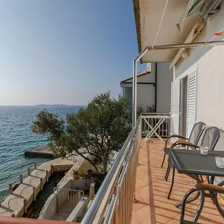 Slobodan By The Sea Tribunj (Sibenik-Knin)