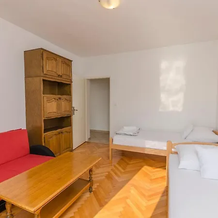 Apartament Slobodan By The Sea Tribalj