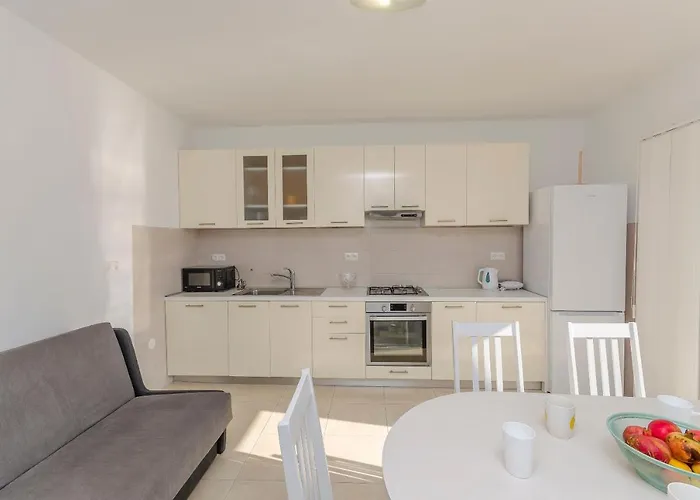 Slobodan By The Sea Tribalj