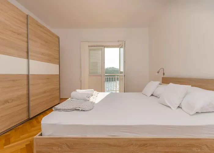 Slobodan By The Sea 아파트 *