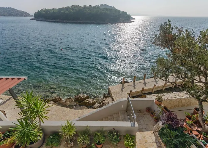 아파트 Slobodan By The Sea *