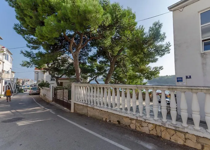 Slobodan By The Sea 아파트