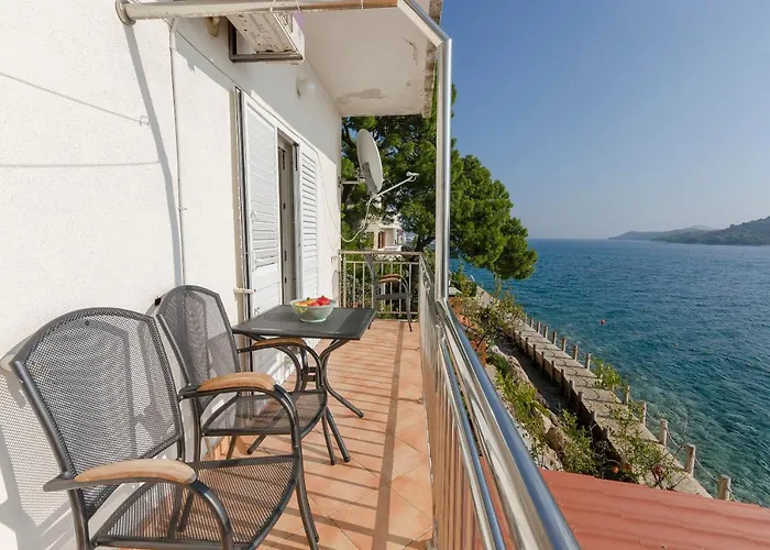 Slobodan By The Sea 아파트 Tribalj